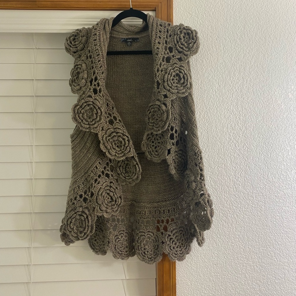 Crotcheted Vest 💗